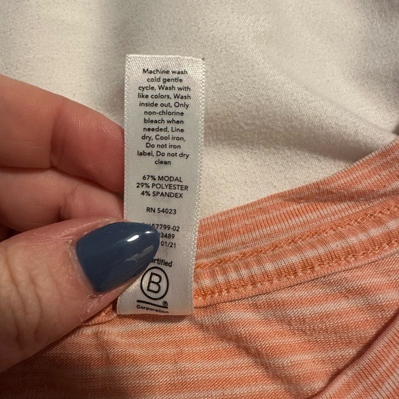 Athleta Cloudlight Striped Muscle Tank size Small - coral pink orange stripe - Picture 6 of 7